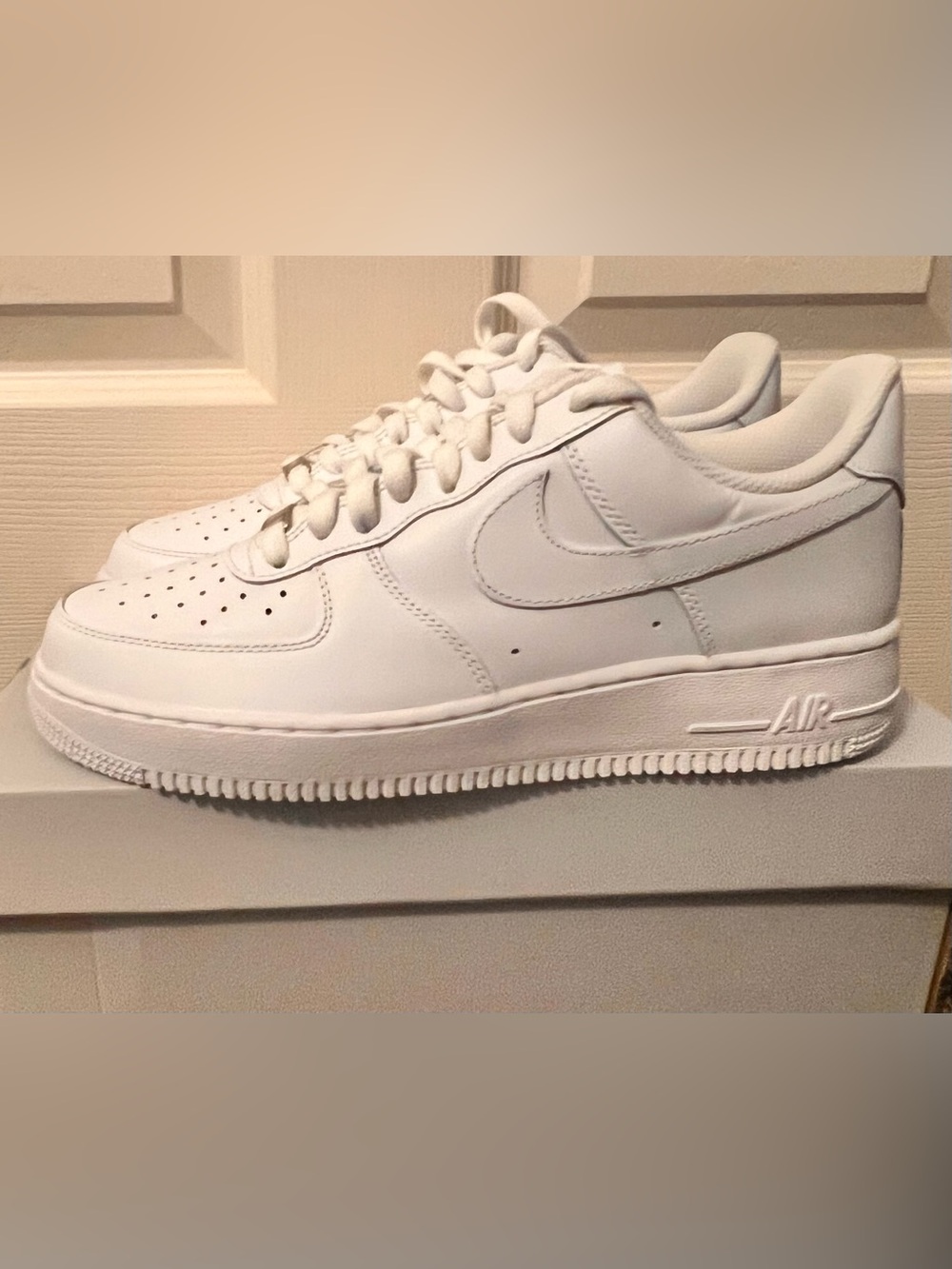 NEW WMNS AIR FORCE 1 ‘07 Size 10.5 Never Worn